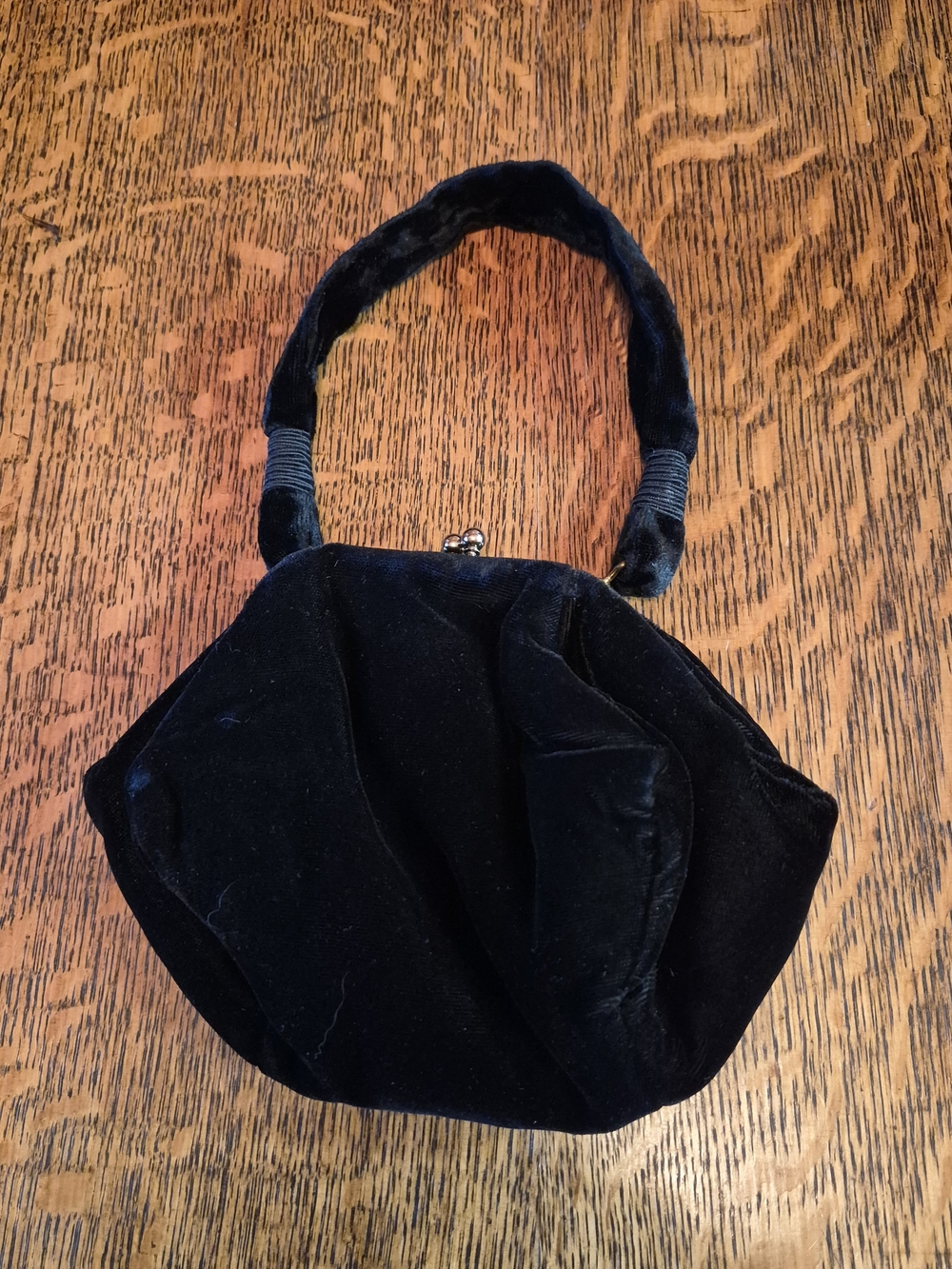 Vintage Black Velvet Evening Handbag - Classic Women's Bag